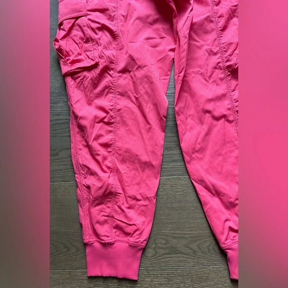 Lululemon Dance Studio Relaxed-Fit Mid-Rise Cargo Joggers Sakura Pink Size Large - Picture 10 of 15